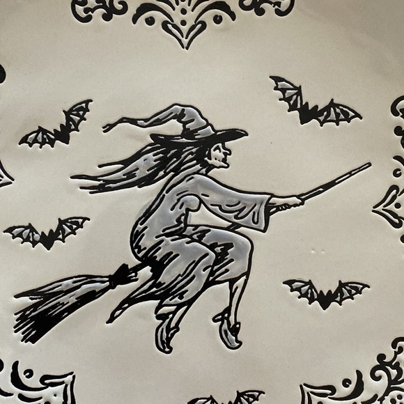 Halloween Eli + Ana Wicked Witch on a Broom Salad Dessert Plates Set of 4 NEW - Picture 6 of 11